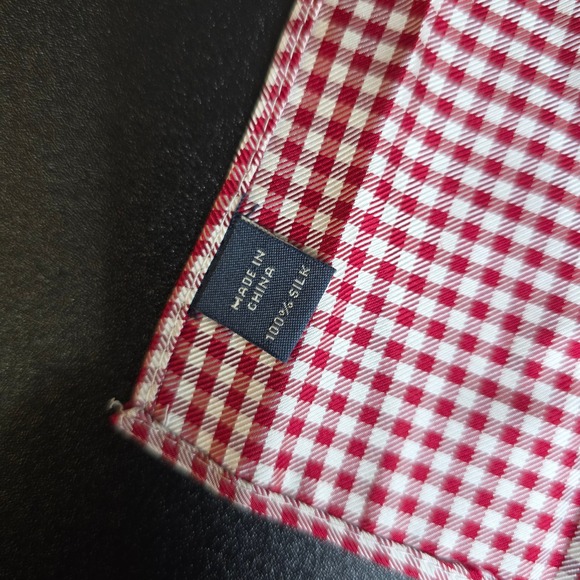 100% Silk Gingham Pocket Square Handkerchief Red White - Picture 2 of 2
